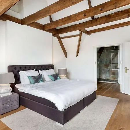 Roofterrace Deluxe Flat